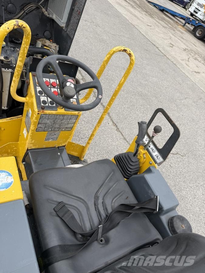 Bomag BW100 ADM-2 Compactadores de suelo