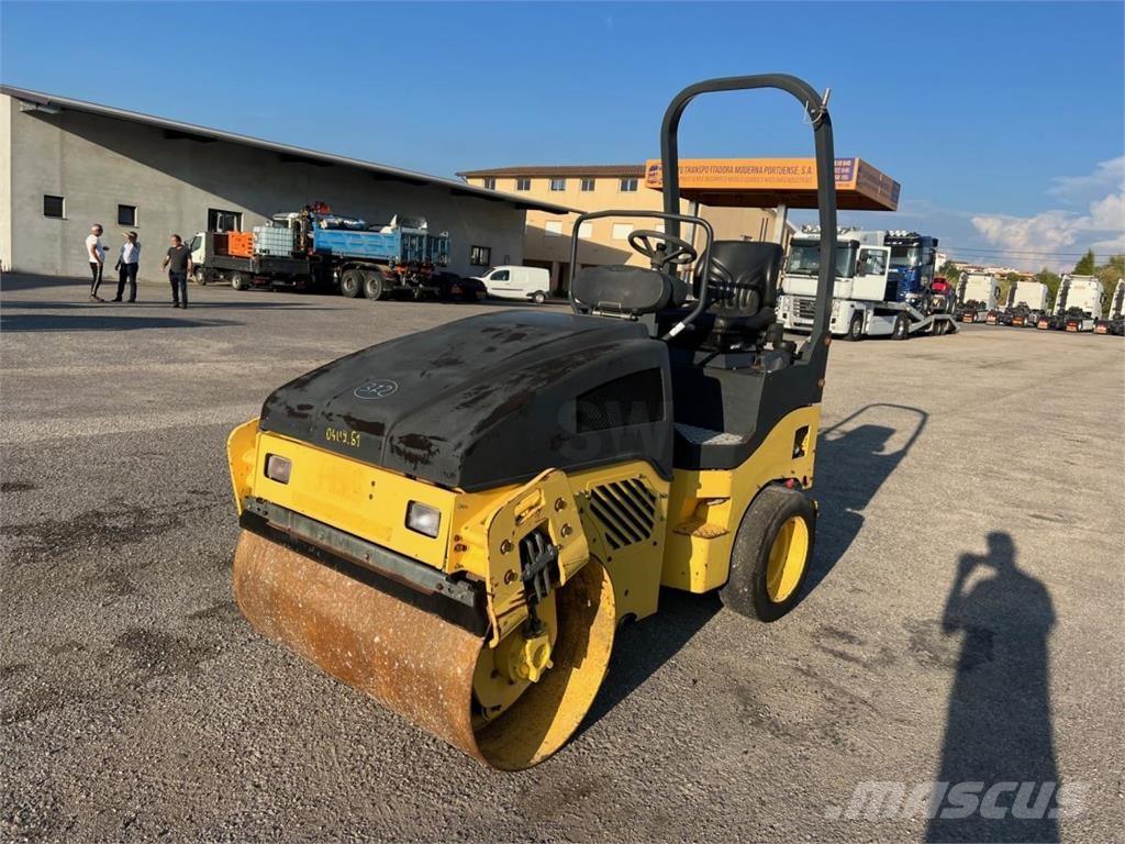 Bomag BW120 AC-4 Compactadores de suelo