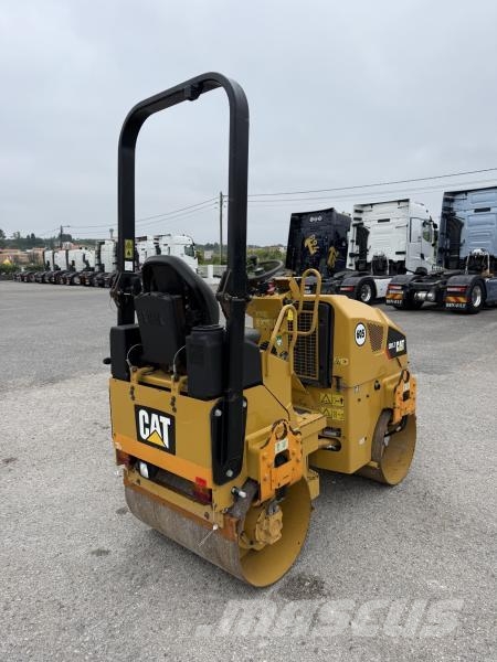 CAT CB17 Compactadores para terra