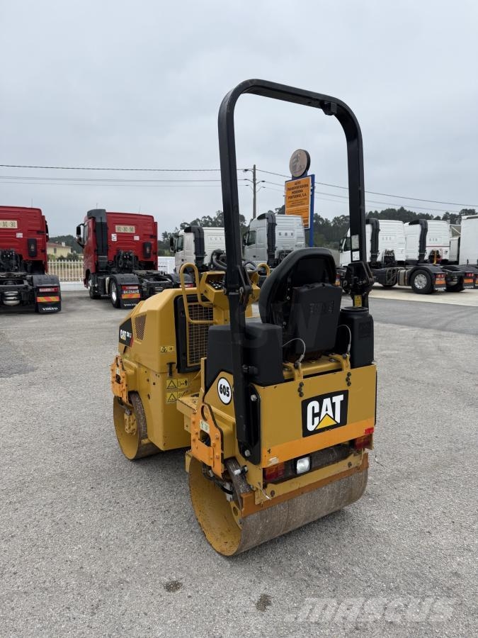 CAT CB17 Kompaktori zemlje