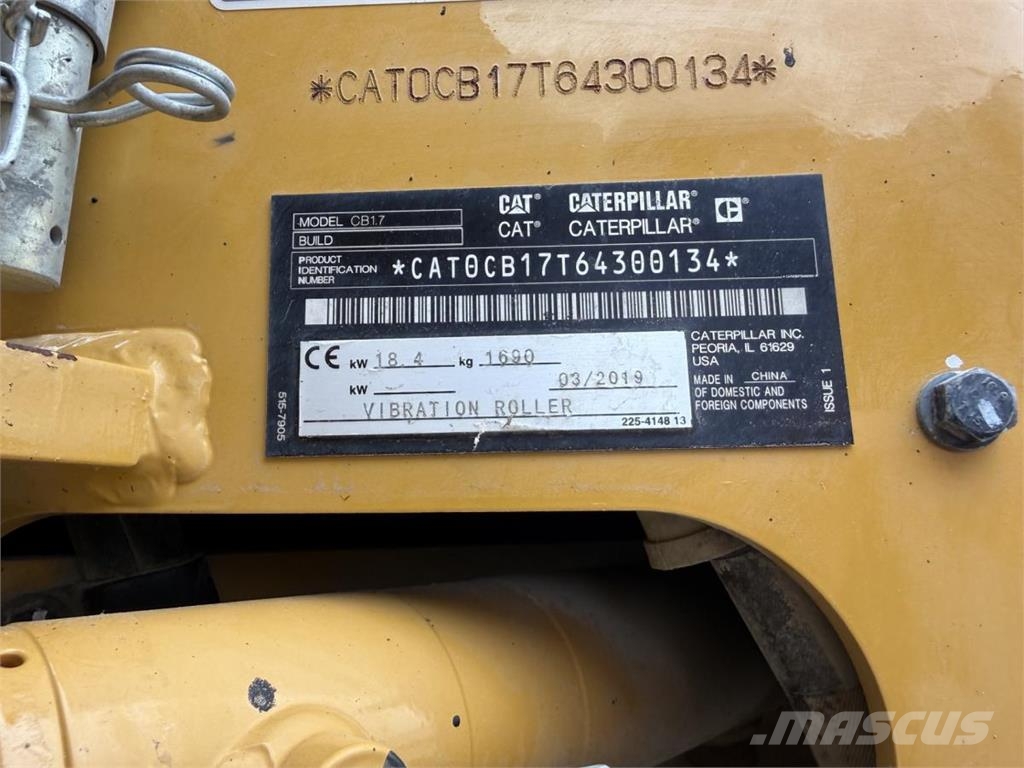 CAT CB17 Kompaktorji tal