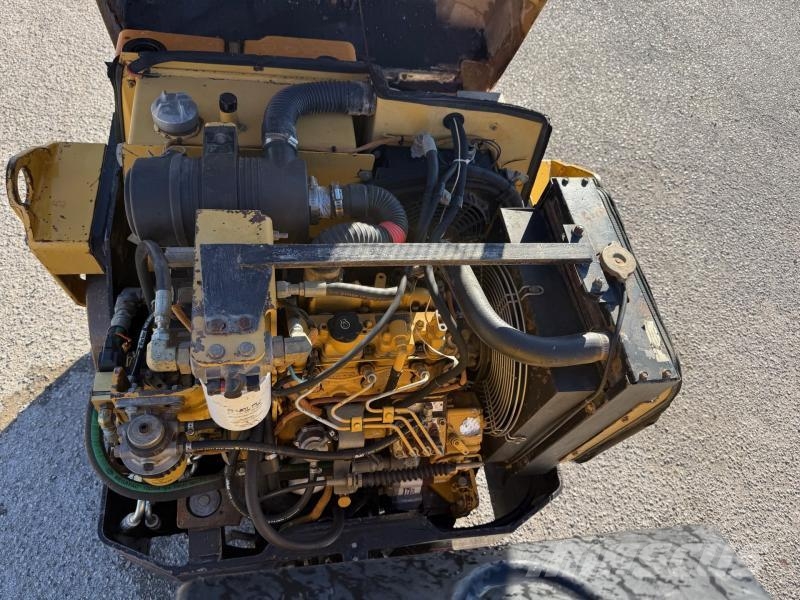 CAT CB224D Zagęszczarki gruntu