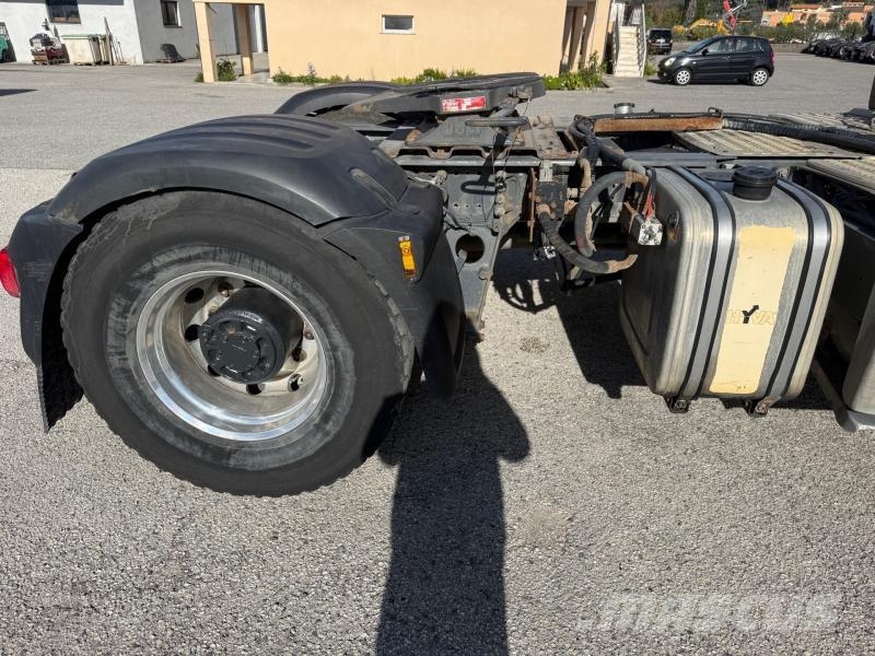 DAF CF 中古トラクターヘッド | トレーラーヘッド