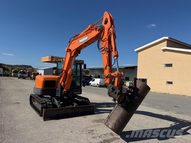 Doosan DX 85 R Mini bageri < 7t