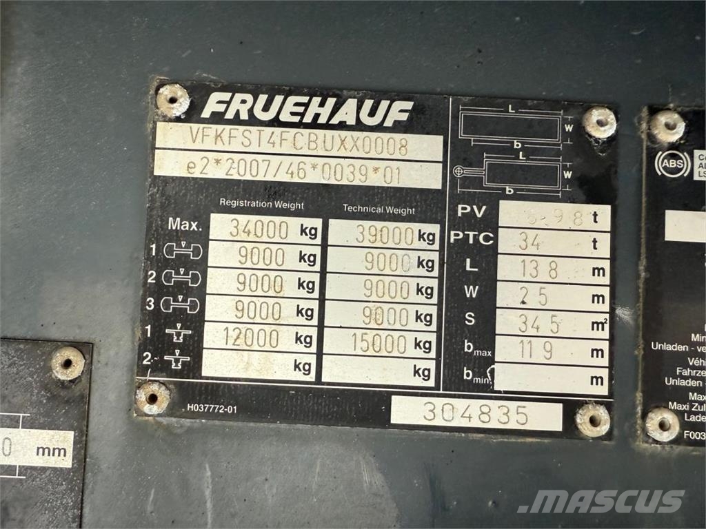 Fruehauf Semi-Reboque 半挂厢式车