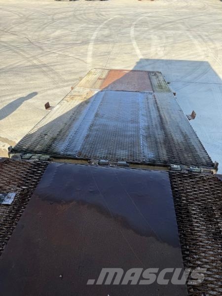 Fruehauf Semi-Reboque نصف مقطورات بباب جانبي