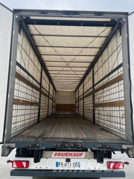 Fruehauf Semi-Reboque Semirremolques con caja de lona
