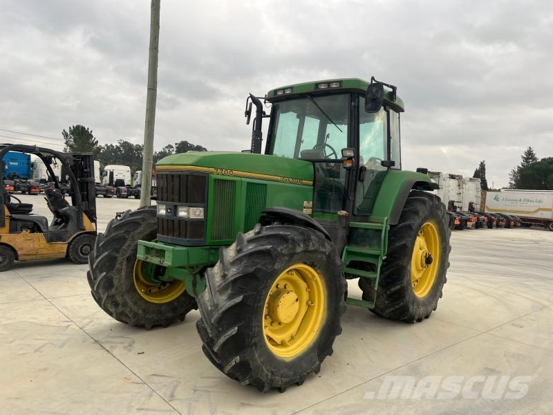John Deere 7700 Traktorji
