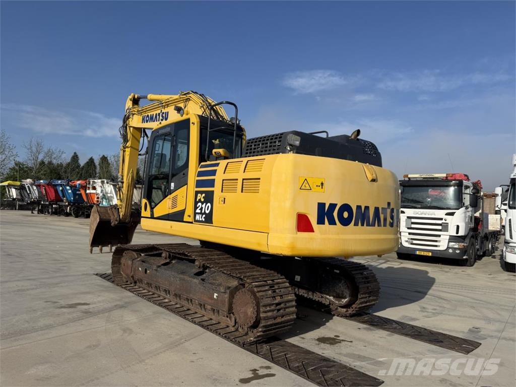 Komatsu PC210NLC-11 Excavadoras de cadenas