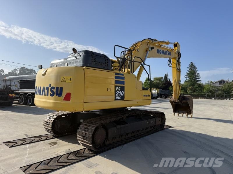 Komatsu PC210NLC-11 Excavadoras de cadenas