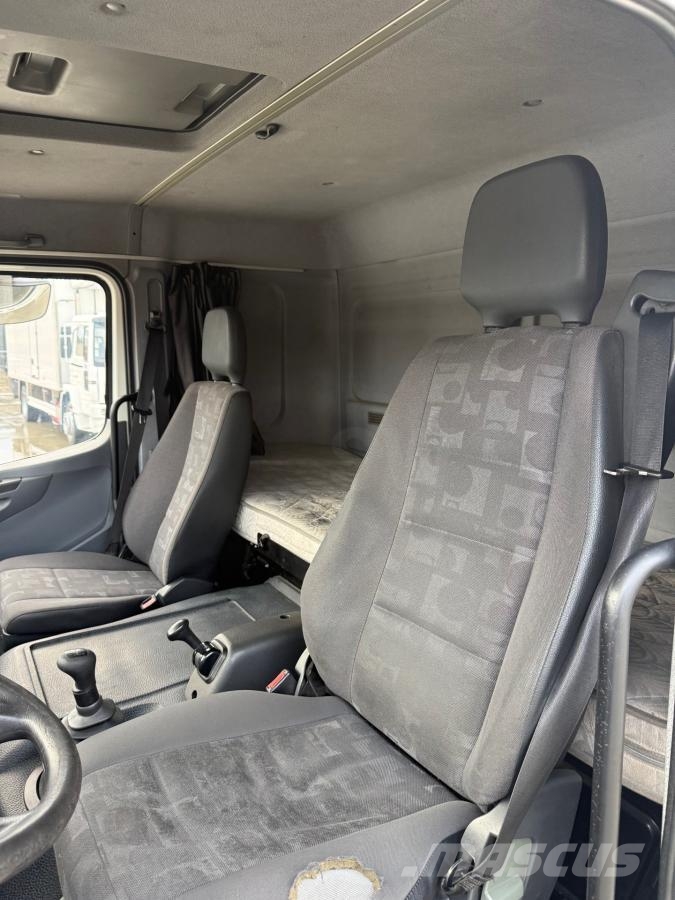 Mercedes-Benz Atego 1524 شاحنات بدرجة حرارة قابلة للضبط