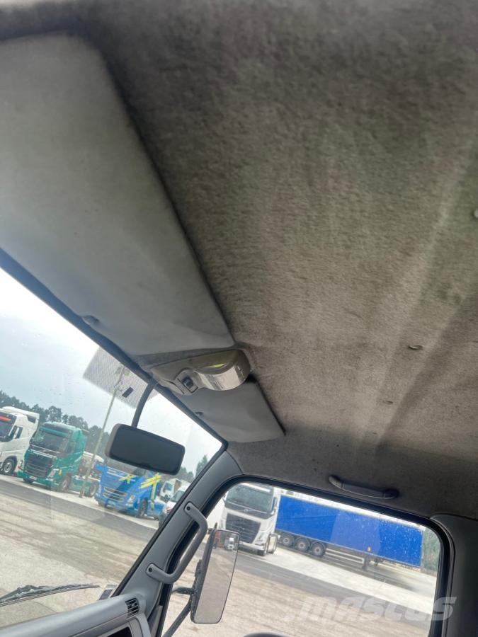 Mitsubishi Fuso Canter 7C15 Тентованные грузовики