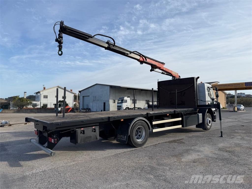 Renault C-Series 320 شاحنات الرافعات