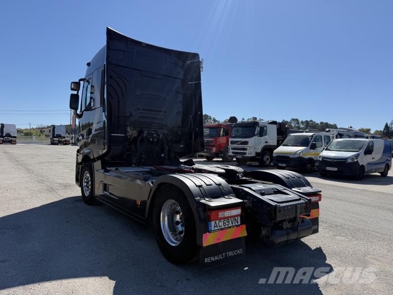 Renault Gamme T High 520 P4X2 E6 وحدات الجر