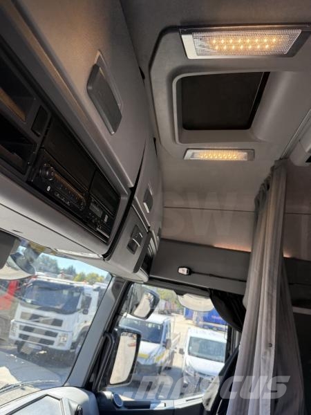 Renault Gamme T High 520 P4X2 E6 وحدات الجر