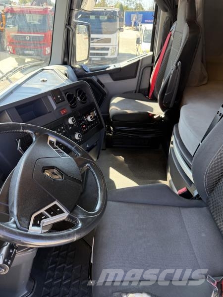 Renault Gamme T High Nyergesvontatók