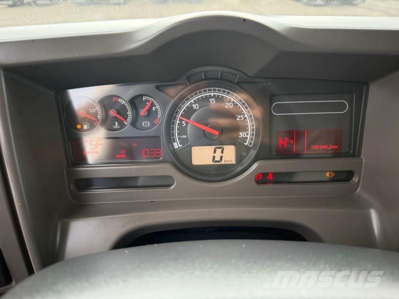 Renault Midlum 300 DXI Camiones con caja de remolque