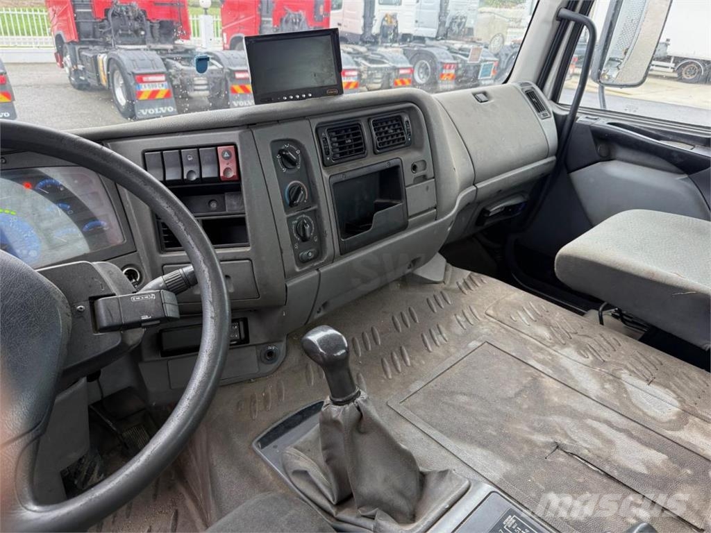 Renault Premium 270 DXI Crane trucks