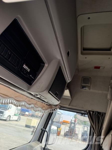 Renault Premium 440 DXI Prime Movers