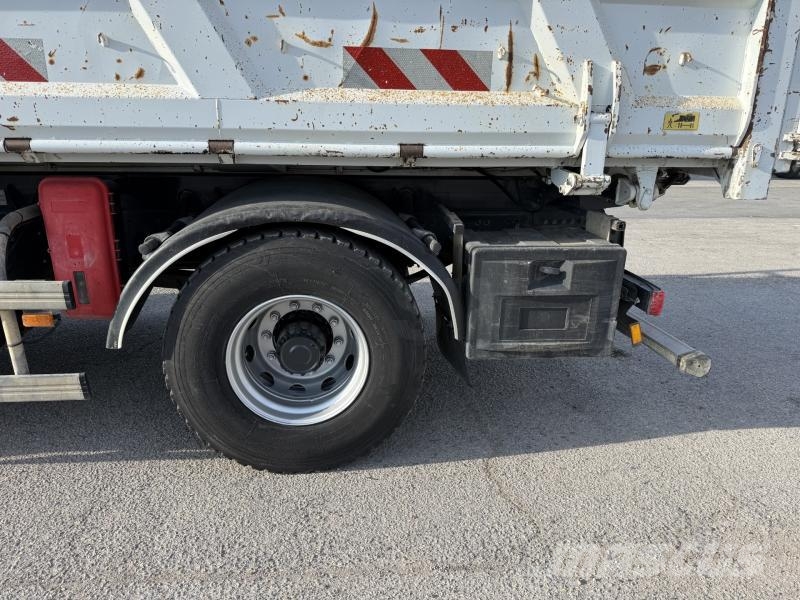 Renault Premium Lander 340 DXI Tipper trucks