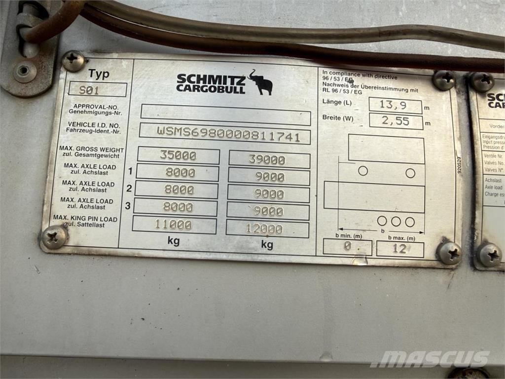 Schmitz Cargobull Semi-Reboque Semi-trailer med Gardinsider
