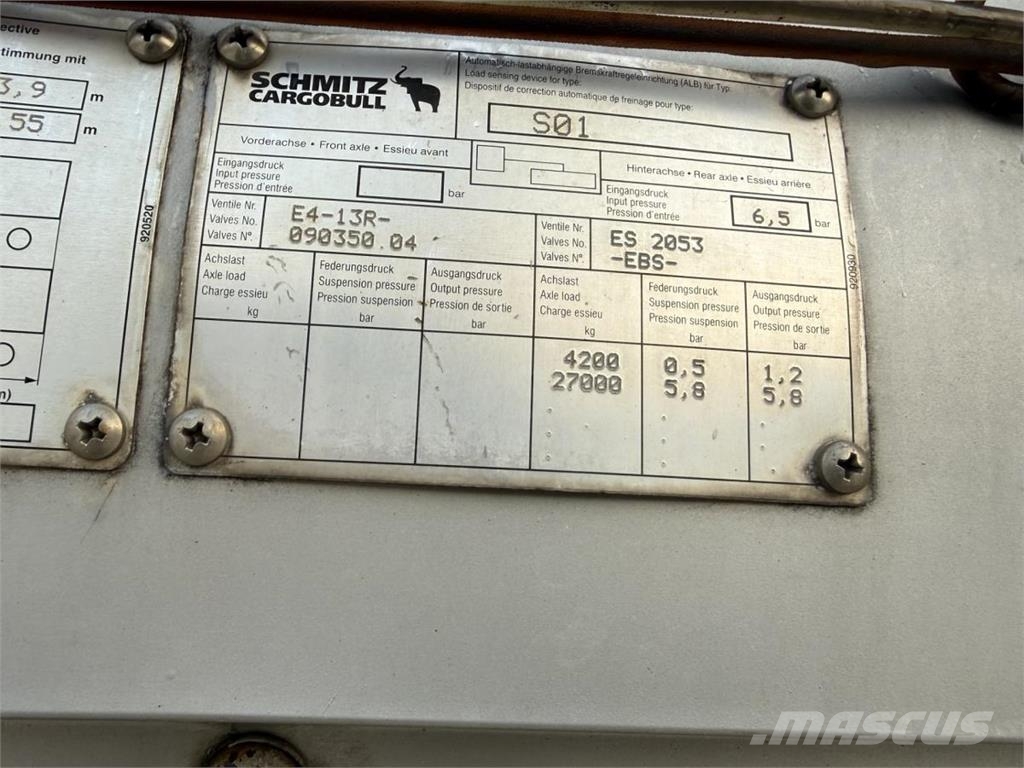 Schmitz Cargobull Semi-Reboque Semi-trailer med Gardinsider