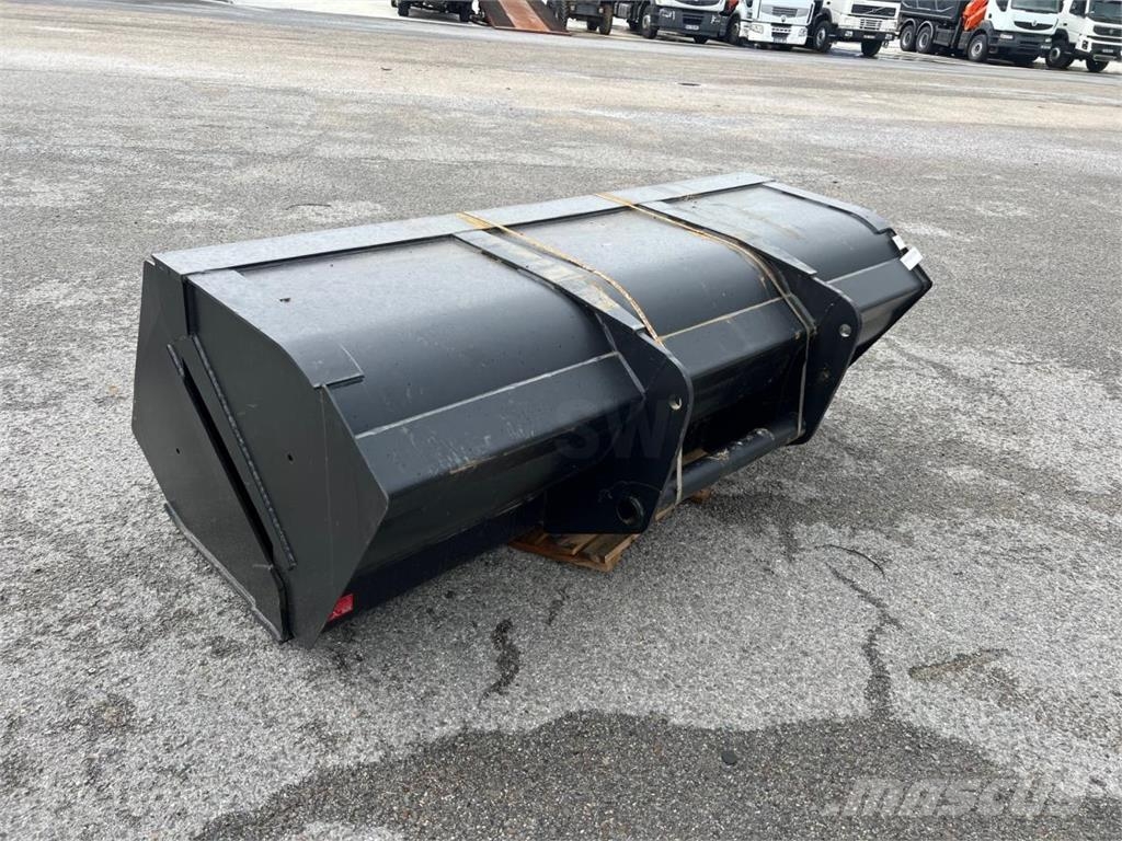 SPR ESPERANÇAS MANITOU Ковші