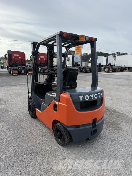 Toyota 8FDF18 Targoncák-Egyéb
