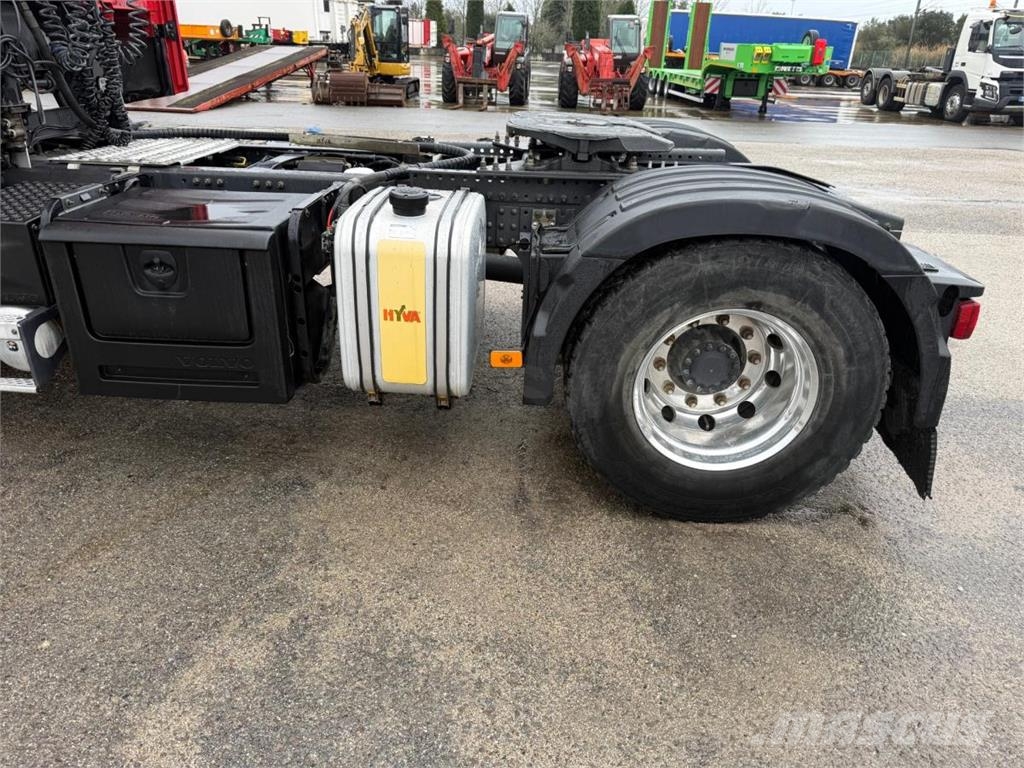 Volvo FH13 500 Vetopöytäautot