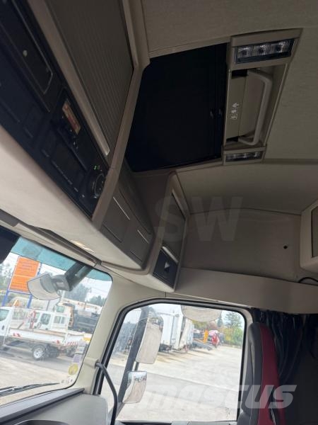Volvo FH13 500 Vetopöytäautot