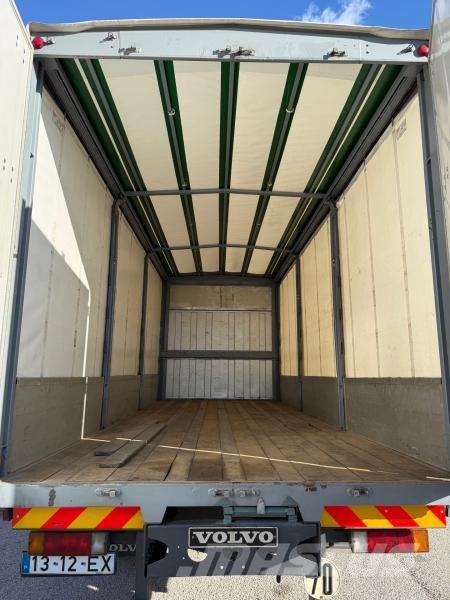Volvo FL6 150 Caminhões com cortinas laterais