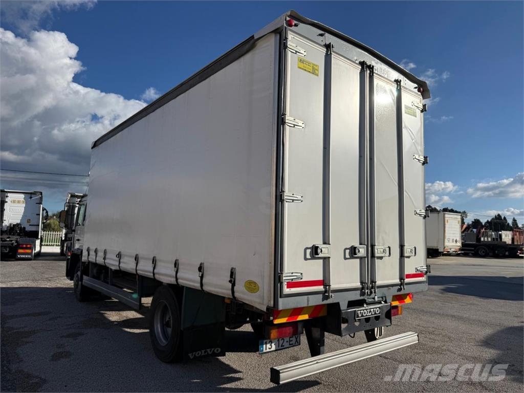Volvo FL6 150 Kamioni sa ceradom