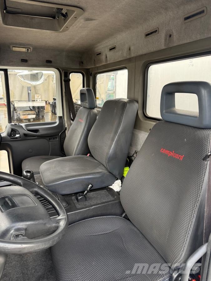 Volvo FL6 220 شاحنات بدرجة حرارة قابلة للضبط