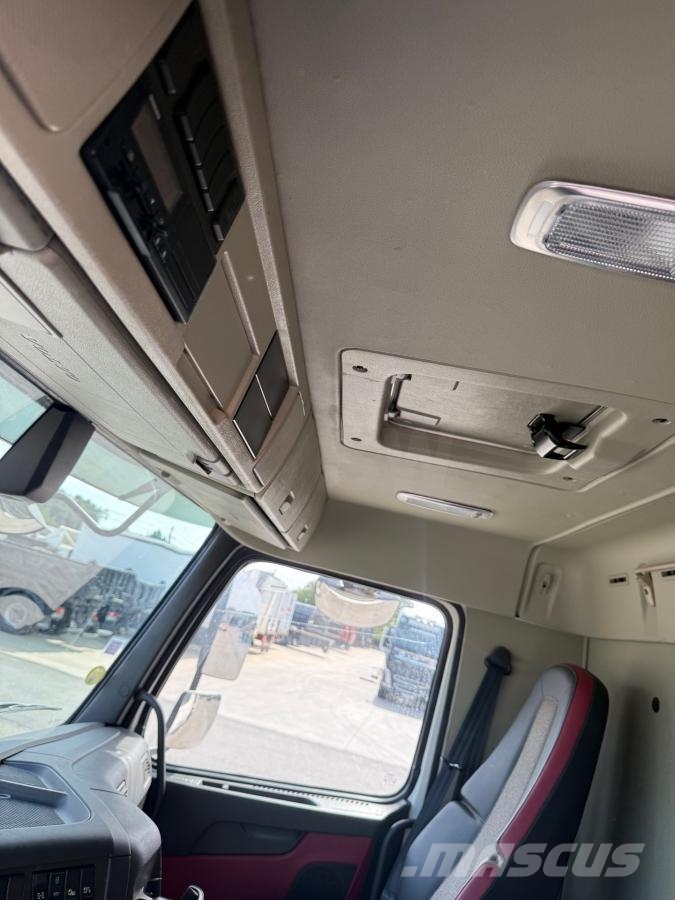Volvo FMX 460 Camion benne