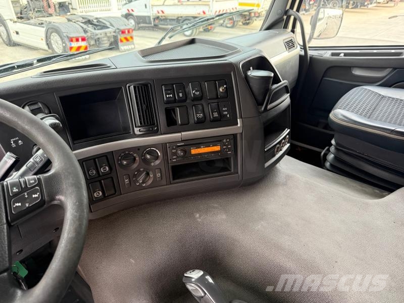 Volvo FMX 500 Τράκτορες