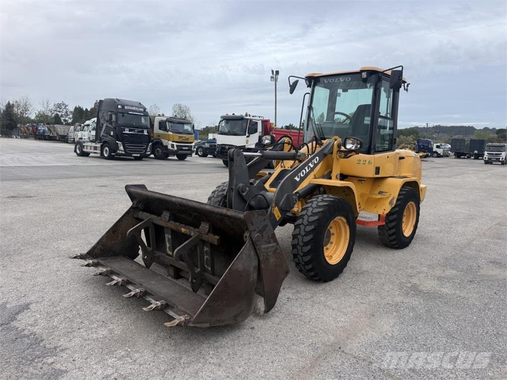 Volvo L 30 Minicargadoras