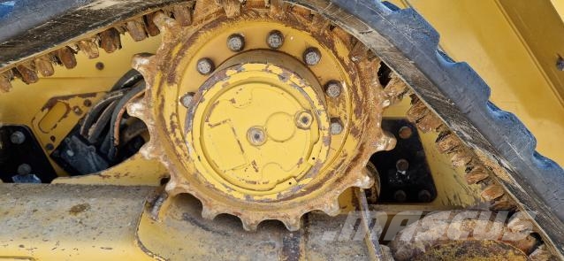 CAT 289D3 لوادر انزلاقية التوجيه