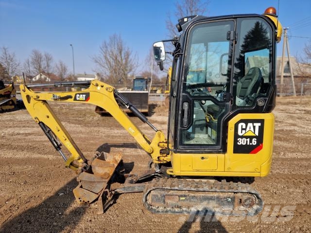 CAT 301.6 Mini excavadoras < 7t