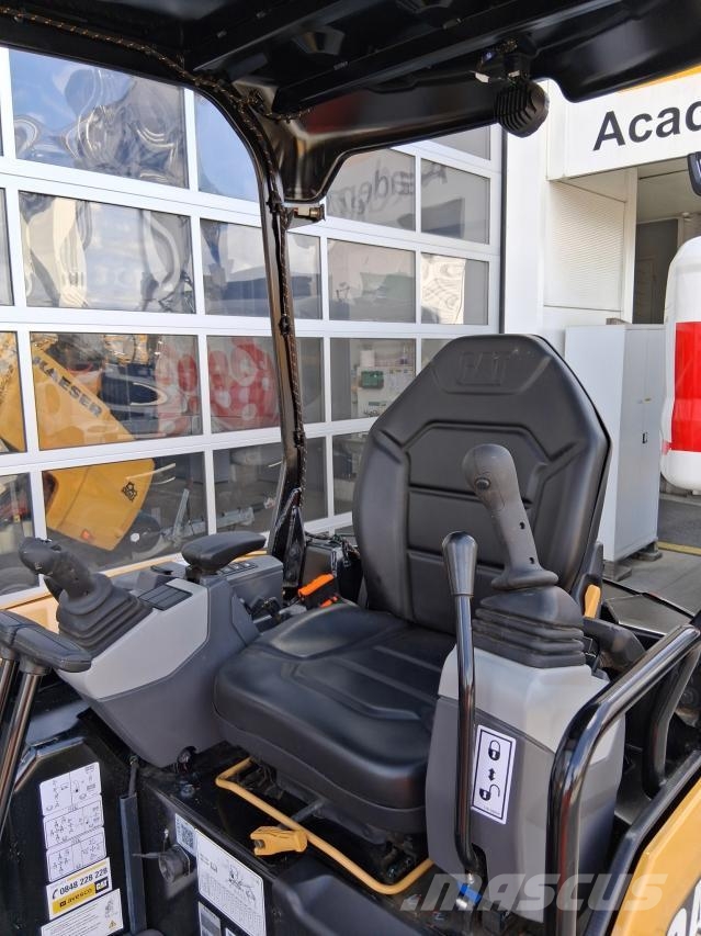 CAT 302.7 CR / PTS030 HS03 Demo Mini bageri < 7t