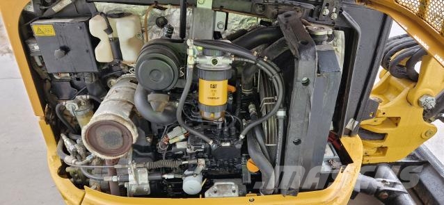 CAT 302.7D حفارات صغيرة أقل من 7 طن (حفارات صغيرة)