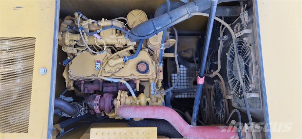 CAT 320 Bandgrävare