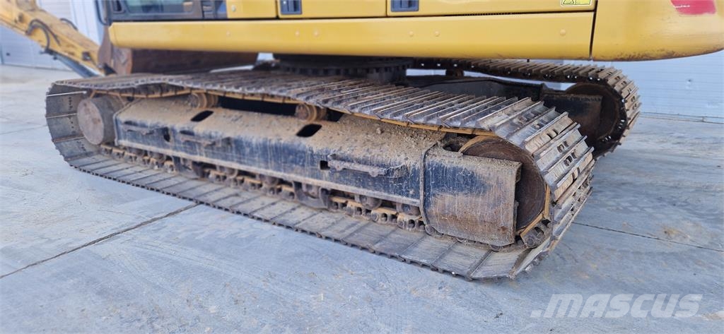 CAT 320 Bandgrävare