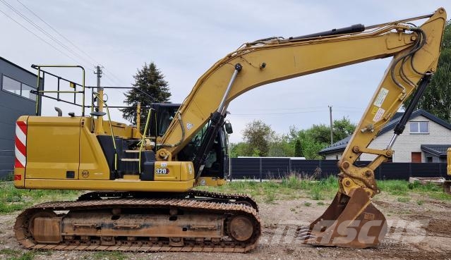CAT 320 Roomikekskavaatorid