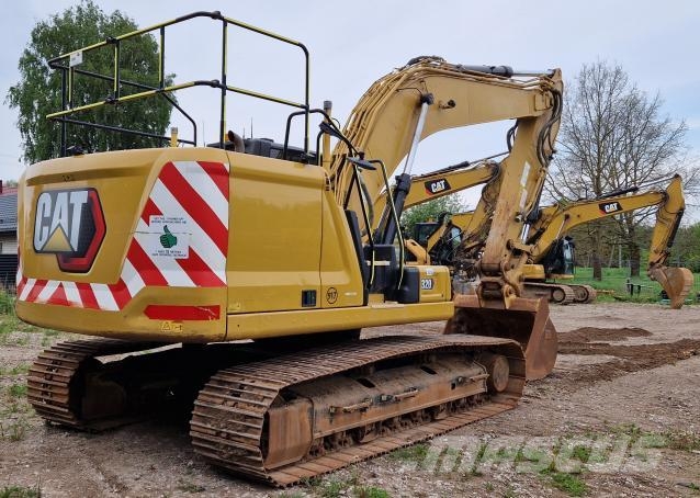 CAT 320 Roomikekskavaatorid