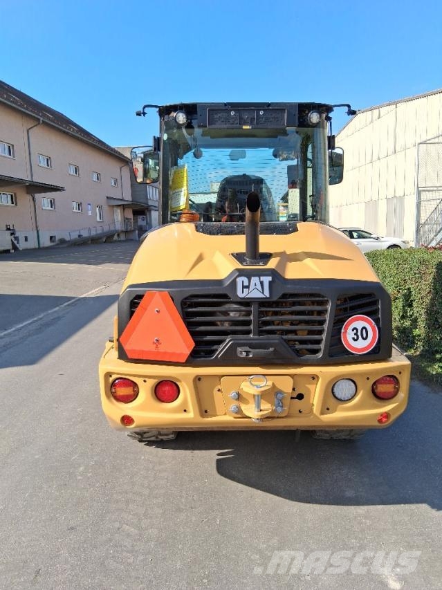 CAT 906 Standard Demo Pale gommate