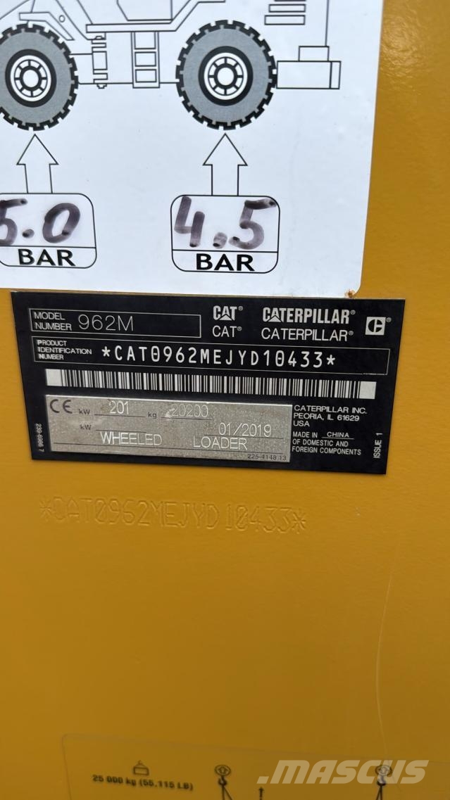 CAT 962M Iekrāvēji uz riteņiem