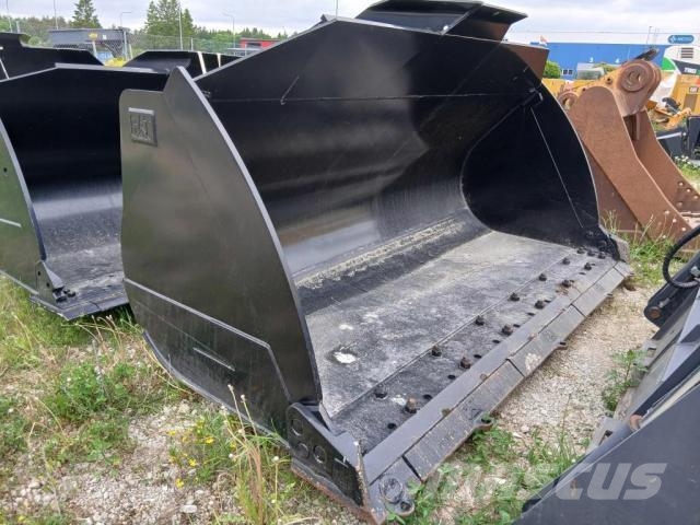 CAT Bucket for 966 - 972 Pyöräkuormaajat