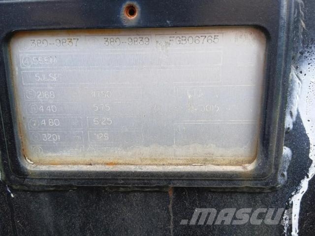 CAT Bucket for 966 - 972 Pyöräkuormaajat