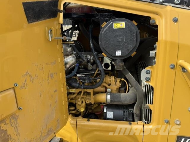 CAT D3-12LGP with 3D system بلدوزرات مجنزرة