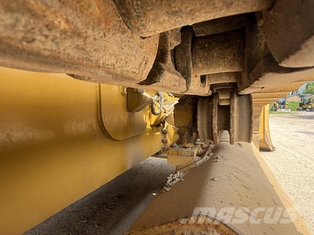 CAT D3-12LGP with 3D system بلدوزرات مجنزرة